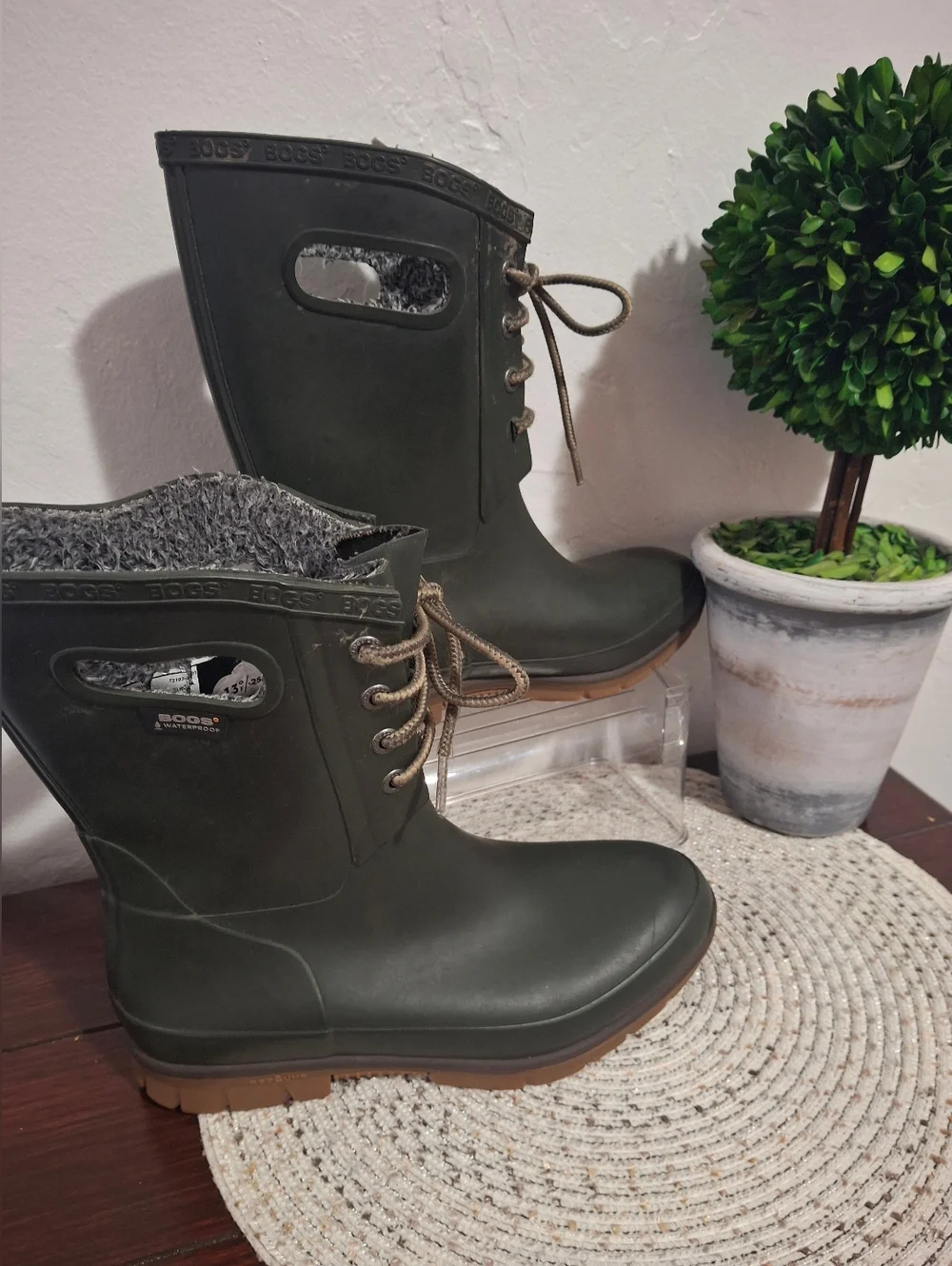 Bogs Women's Amanda Green Lace-Up Waterproof Boots Size 8.